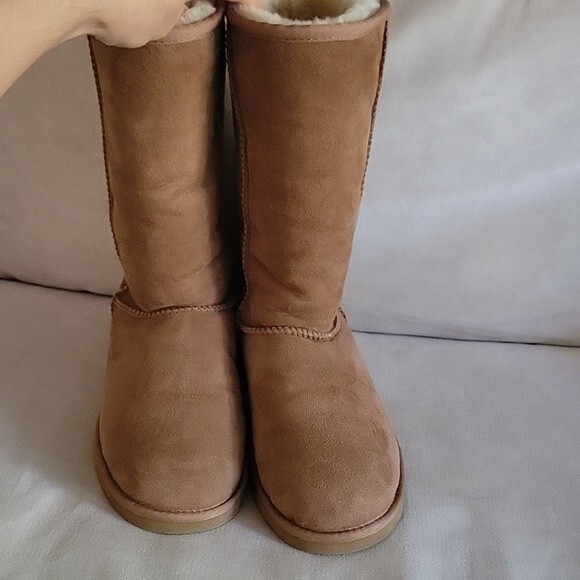 Cozie Steps Genuine Sheepskin Boots Size 6 - Picture 3 of 10